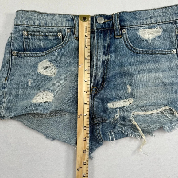 BDG Essential Mid Rise Cut Off Jean Shorts Womens Size 27 Light Wash - Picture 7 of 10